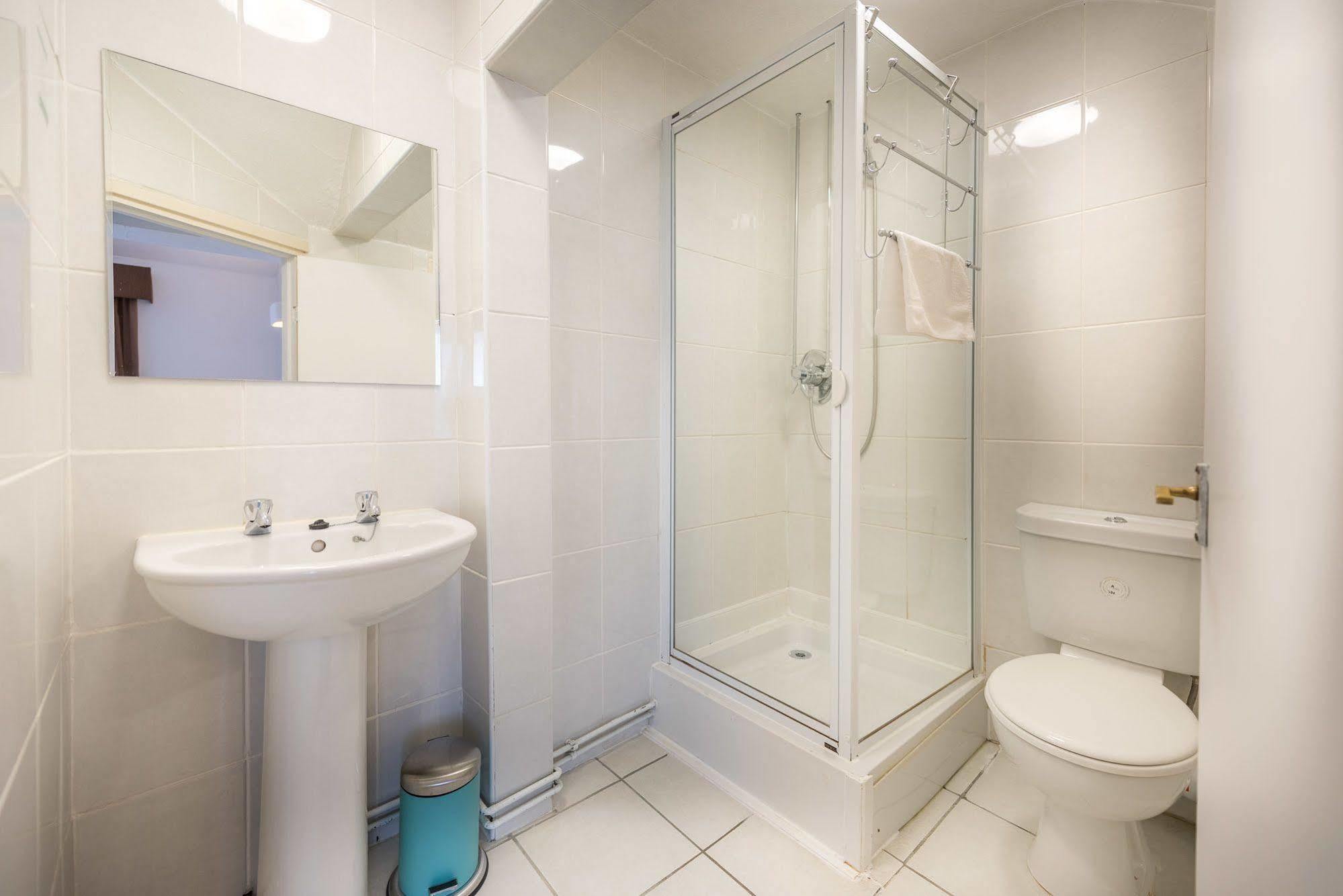 The Cedars Hotel, Loughborough Esterno foto