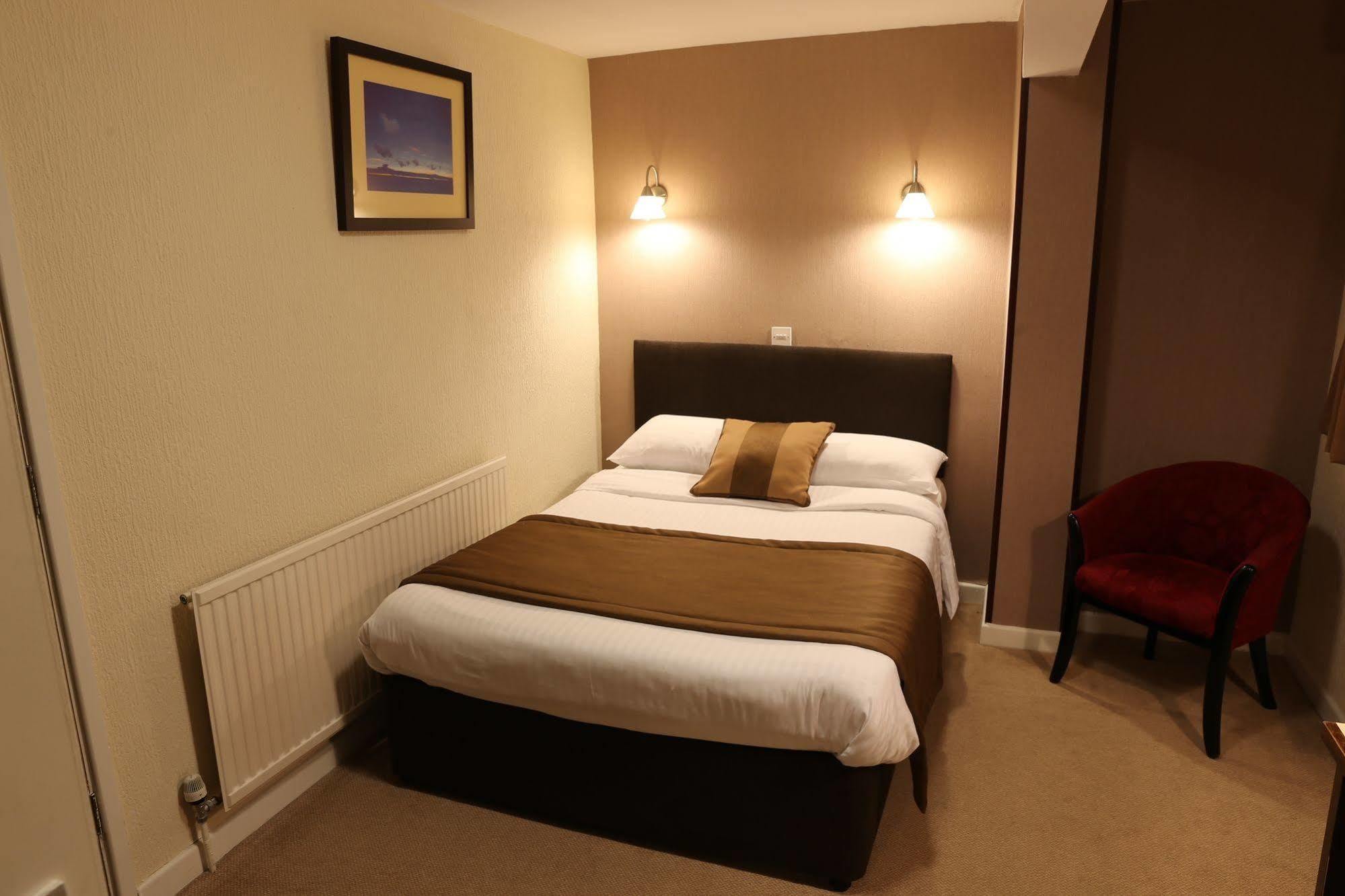 The Cedars Hotel, Loughborough Esterno foto
